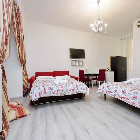 רומא Lucky Holiday Rooms מראה חיצוני תמונה